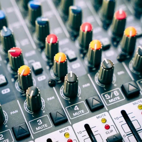 Audios Subliminales a la Medida – Personaliza tu Transformación